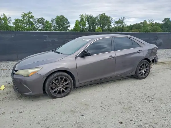 4T1BF1FK6GU502533 2016 TOYOTA CAMRY - Image 1