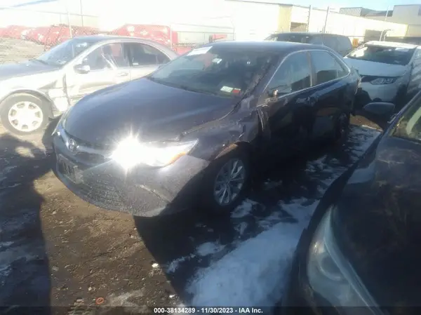 4T1BF1FK6GU504699 2016 TOYOTA CAMRY - Image 2