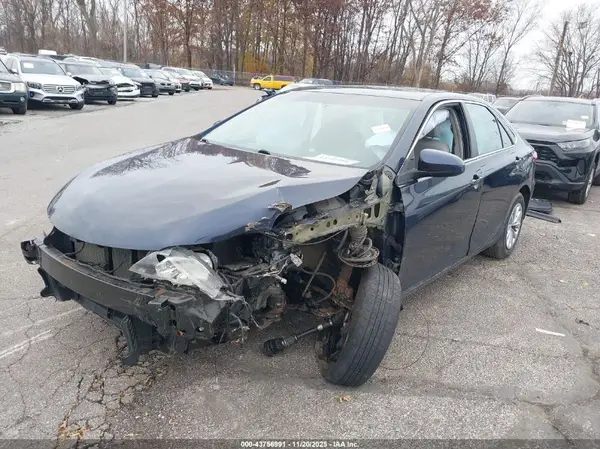 4T1BF1FK6GU506095 2016 TOYOTA CAMRY - Image 2