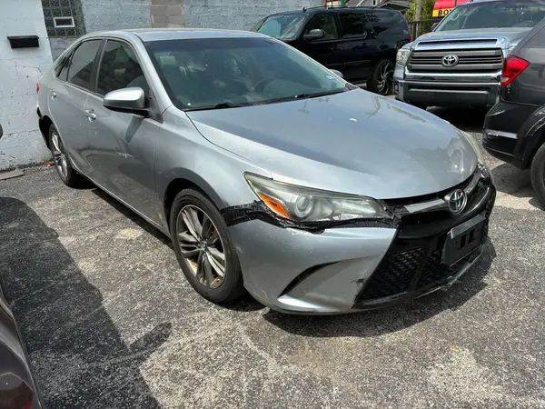 4T1BF1FK6GU507845 2016 TOYOTA CAMRY - Image 1