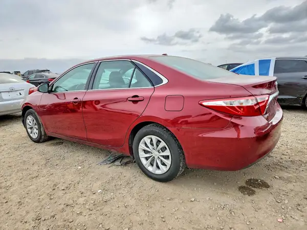4T1BF1FK6GU510521 2016 TOYOTA CAMRY - Image 2