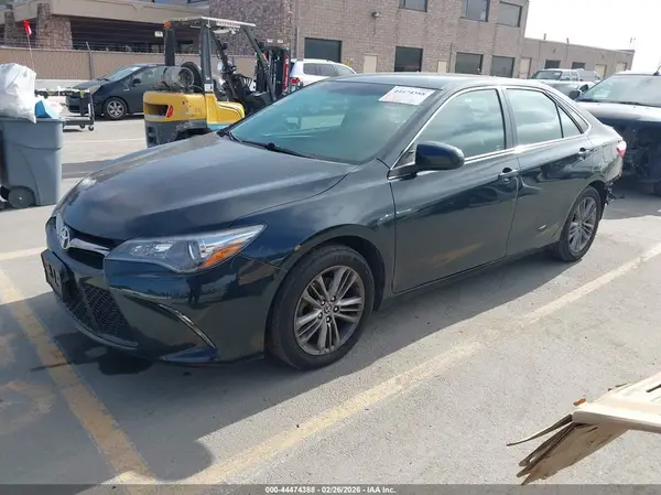 4T1BF1FK6GU511846 2016 TOYOTA CAMRY - Image 2