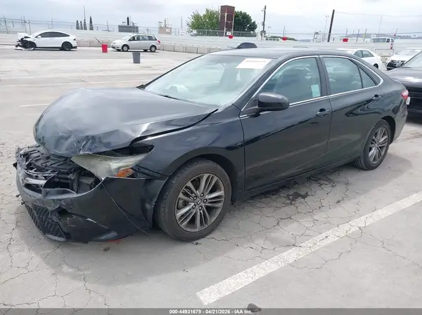4T1BF1FK6GU516030 2016 TOYOTA CAMRY - Image 2