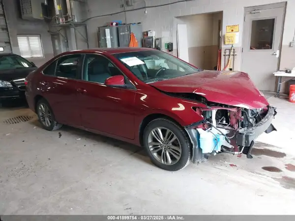 4T1BF1FK6GU516223 2016 TOYOTA CAMRY - Image 1