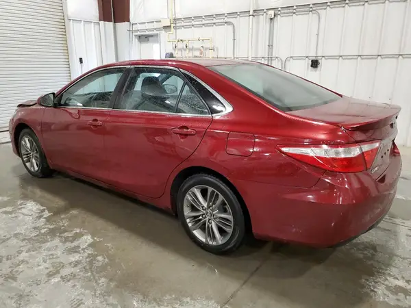 4T1BF1FK6GU518182 2016 TOYOTA CAMRY - Image 2