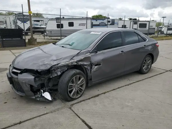 4T1BF1FK6GU518201 2016 TOYOTA CAMRY - Image 1