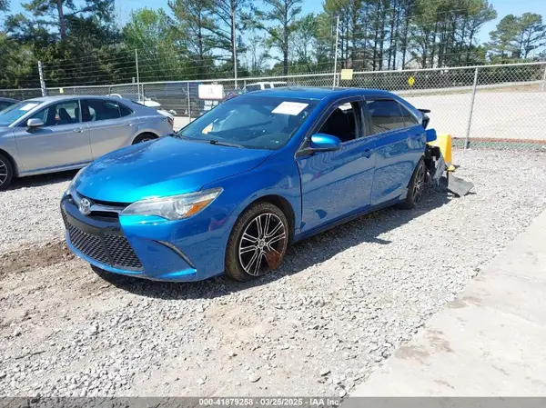 4T1BF1FK6GU519669 2016 TOYOTA CAMRY - Image 2