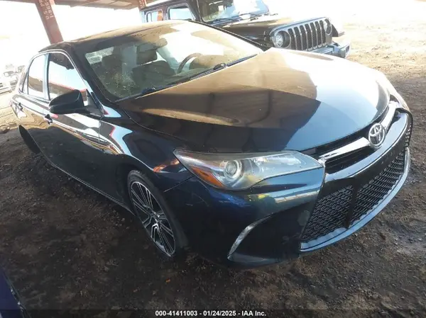 4T1BF1FK6GU520269 2016 TOYOTA CAMRY - Image 1