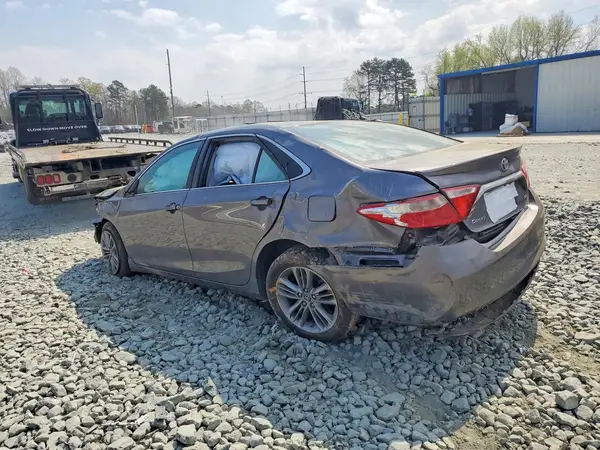 4T1BF1FK6GU521339 2016 TOYOTA CAMRY - Image 2