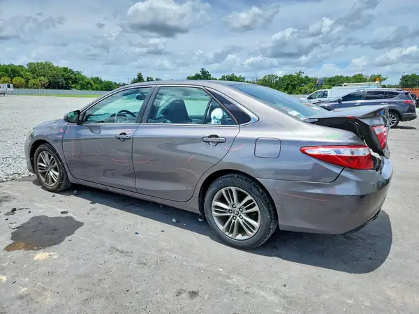 4T1BF1FK6GU522362 2016 TOYOTA CAMRY - Image 2