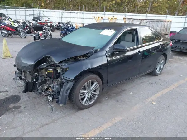 4T1BF1FK6GU524290 2016 TOYOTA CAMRY - Image 2