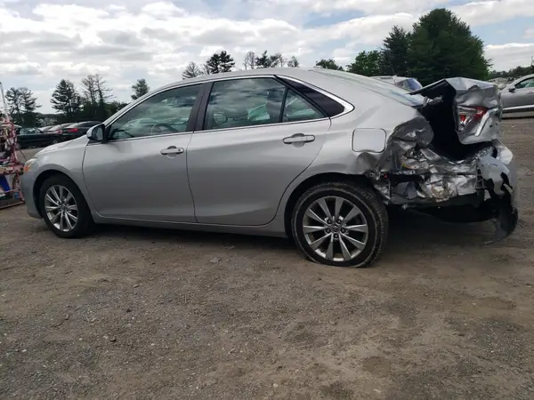 4T1BF1FK6GU525052 2016 TOYOTA CAMRY - Image 2