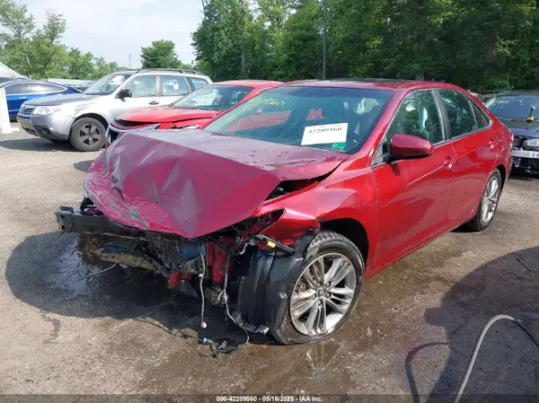 4T1BF1FK6GU526072 2016 TOYOTA CAMRY - Image 2