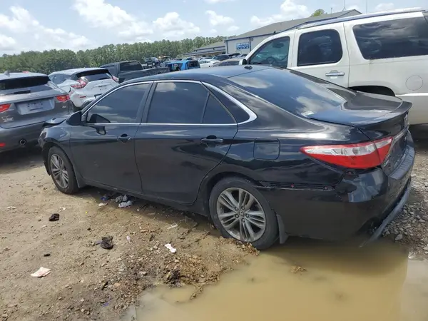 4T1BF1FK6GU526783 2016 TOYOTA CAMRY - Image 2