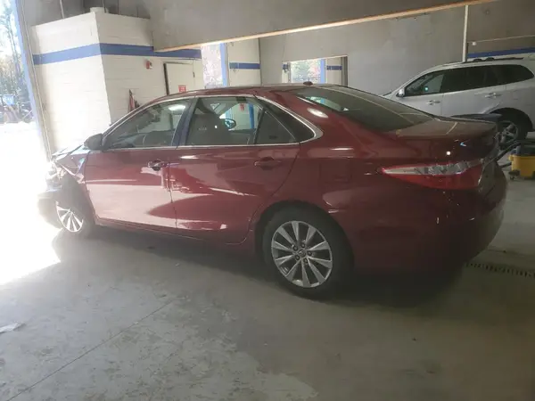 4T1BF1FK6GU533295 2016 TOYOTA CAMRY - Image 2