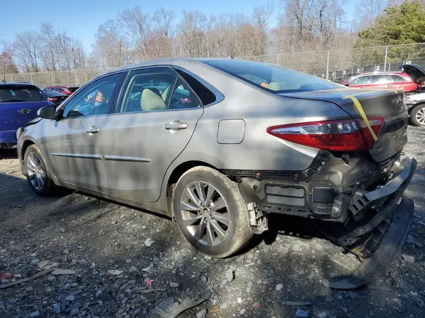 4T1BF1FK6GU534799 2016 TOYOTA CAMRY - Image 2