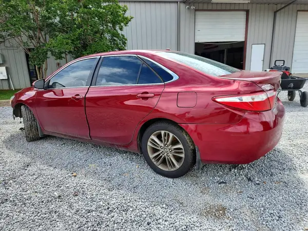 4T1BF1FK6GU536522 2016 TOYOTA CAMRY - Image 2
