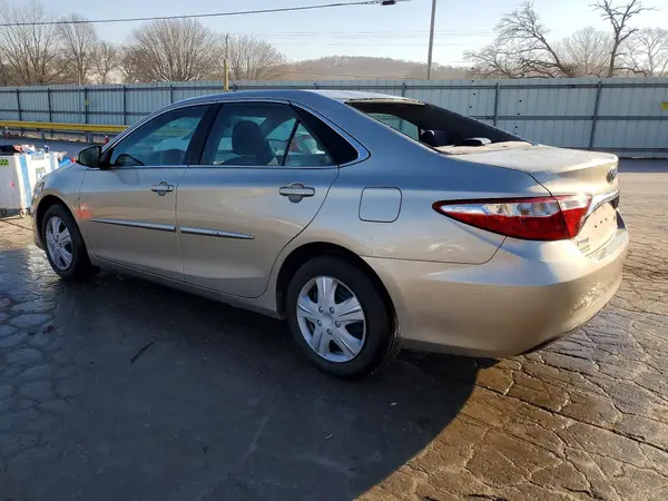4T1BF1FK6GU538786 2016 TOYOTA CAMRY - Image 2