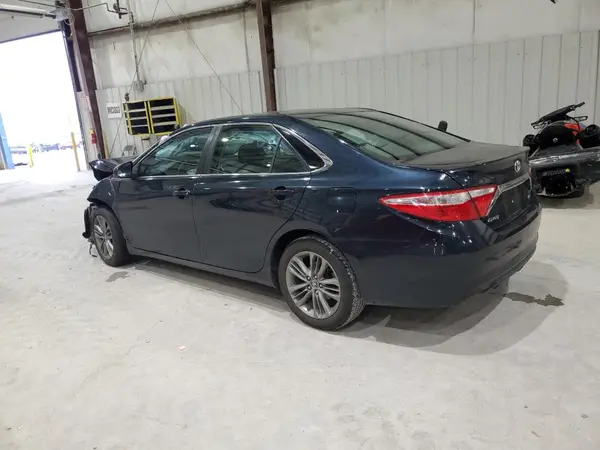 4T1BF1FK6GU539758 2016 TOYOTA CAMRY - Image 2