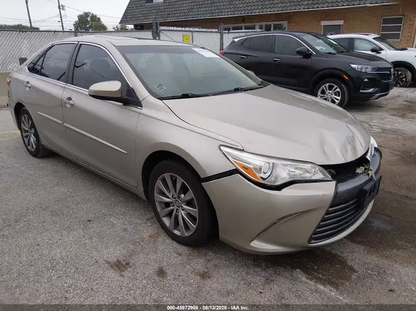 4T1BF1FK6GU539789 2016 TOYOTA CAMRY - Image 1