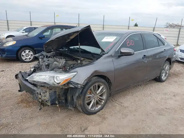 4T1BF1FK6GU541137 2016 TOYOTA CAMRY - Image 2