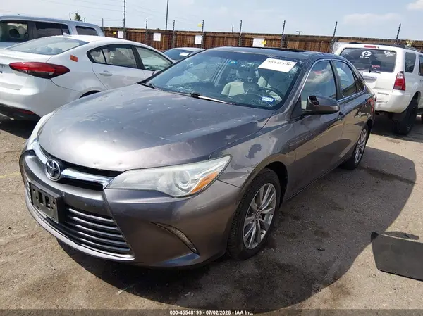 4T1BF1FK6GU542143 2016 TOYOTA CAMRY - Image 2