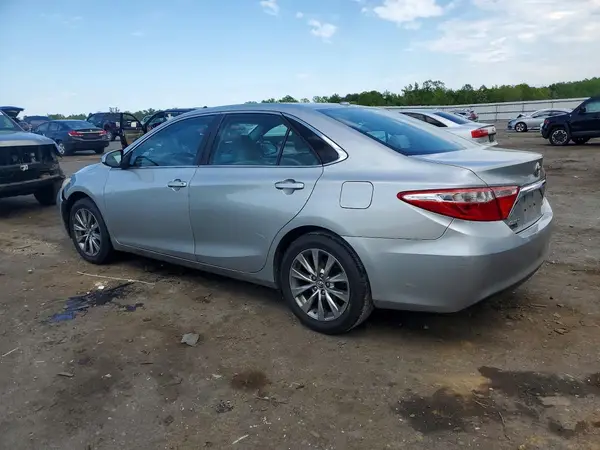 4T1BF1FK6GU543941 2016 TOYOTA CAMRY - Image 2