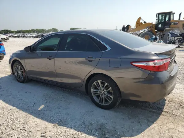 4T1BF1FK6GU545172 2016 TOYOTA CAMRY - Image 2