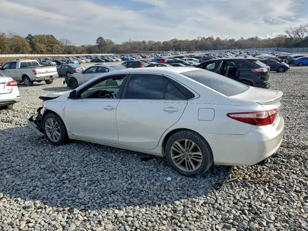 4T1BF1FK6GU545706 2016 TOYOTA CAMRY - Image 2