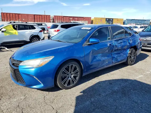 4T1BF1FK6GU550677 2016 TOYOTA CAMRY - Image 1