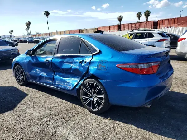4T1BF1FK6GU550677 2016 TOYOTA CAMRY - Image 2
