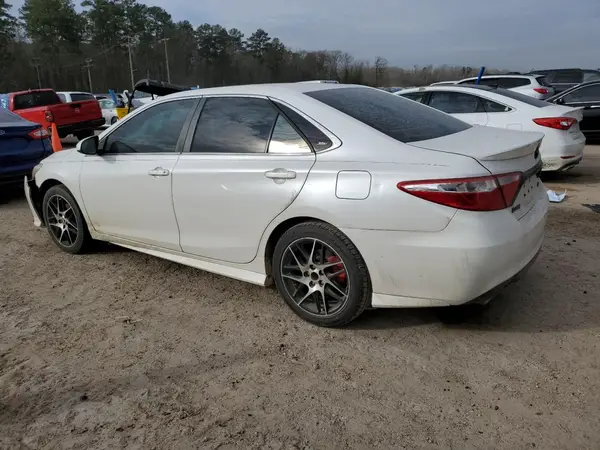 4T1BF1FK6GU551831 2016 TOYOTA CAMRY - Image 2