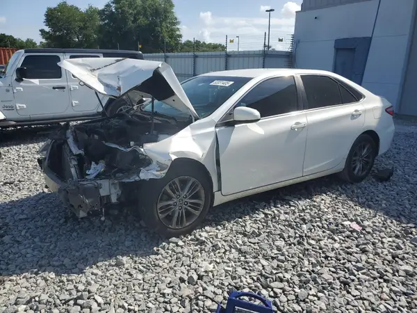 4T1BF1FK6GU553188 2016 TOYOTA CAMRY - Image 1