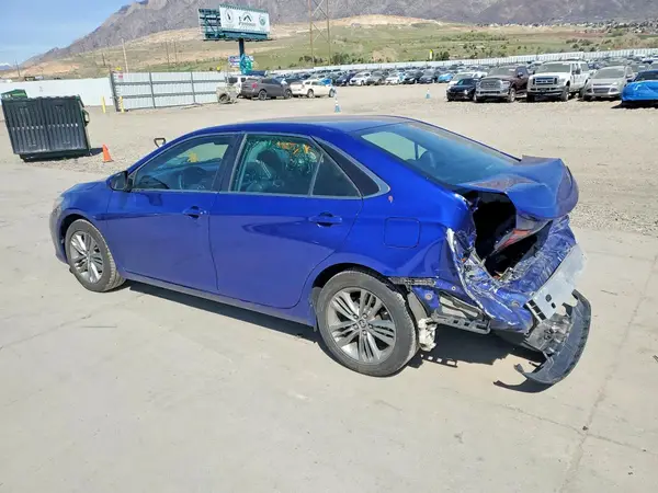 4T1BF1FK6GU554695 2016 TOYOTA CAMRY - Image 2