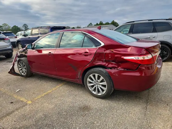 4T1BF1FK6GU555328 2016 TOYOTA CAMRY - Image 2