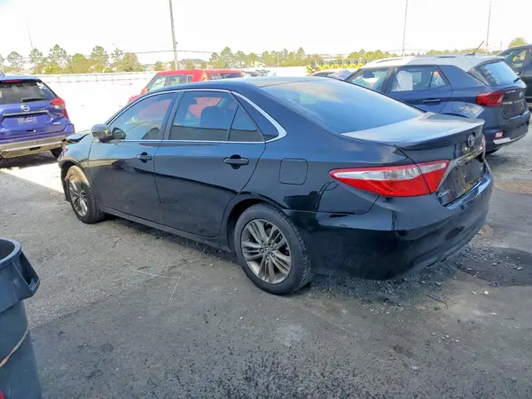 4T1BF1FK6GU557032 2016 TOYOTA CAMRY - Image 2