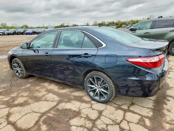 4T1BF1FK6GU563882 2016 TOYOTA CAMRY - Image 2
