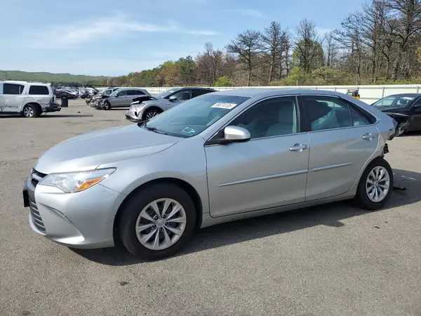 4T1BF1FK6GU564515 2016 TOYOTA CAMRY - Image 1