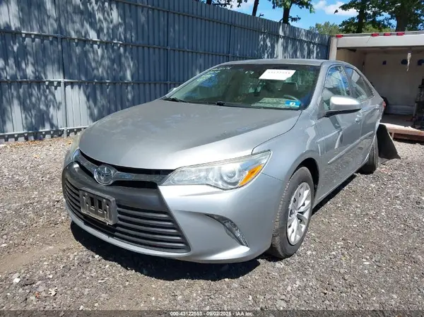 4T1BF1FK6GU566491 2016 TOYOTA CAMRY - Image 2