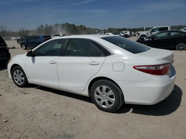 4T1BF1FK6GU568063 2016 TOYOTA CAMRY - Image 2