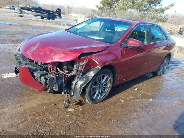 4T1BF1FK6GU568824 2016 TOYOTA CAMRY - Image 2