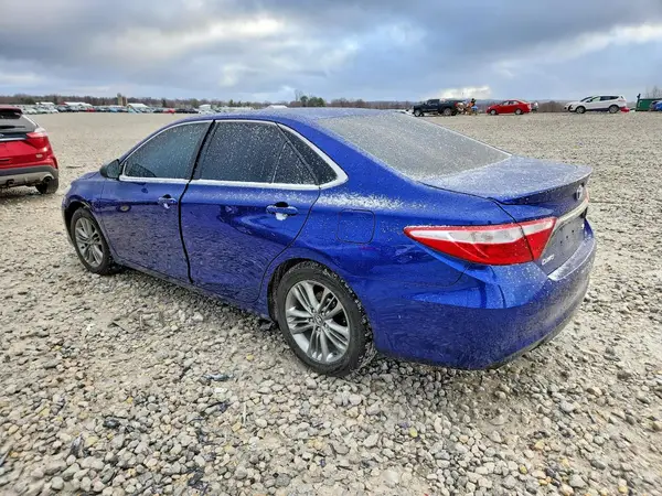 4T1BF1FK6GU570752 2016 TOYOTA CAMRY - Image 2