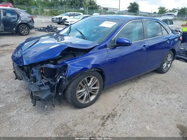 4T1BF1FK6GU572176 2016 TOYOTA CAMRY - Image 2