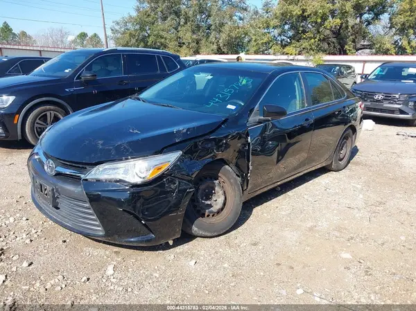 4T1BF1FK6GU572307 2016 TOYOTA CAMRY - Image 2