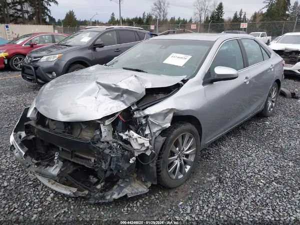 4T1BF1FK6GU572954 2016 TOYOTA CAMRY - Image 2
