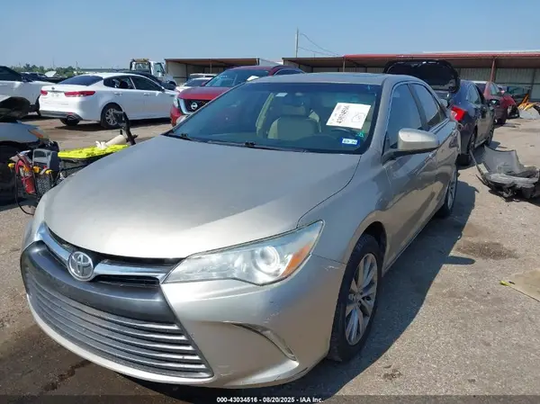 4T1BF1FK6GU573764 2016 TOYOTA CAMRY - Image 2