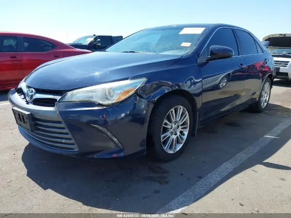 4T1BF1FK6GU579533 2016 TOYOTA CAMRY - Image 2