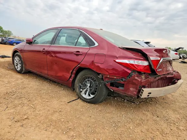 4T1BF1FK6GU583954 2016 TOYOTA CAMRY - Image 2