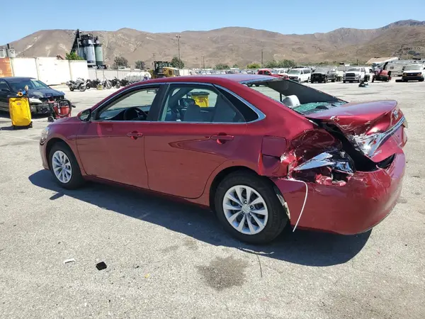 4T1BF1FK6GU586949 2016 TOYOTA CAMRY - Image 2