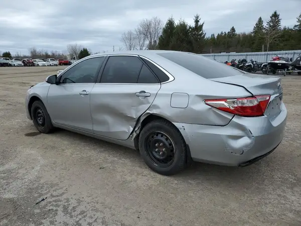 4T1BF1FK6GU587552 2016 TOYOTA CAMRY - Image 2